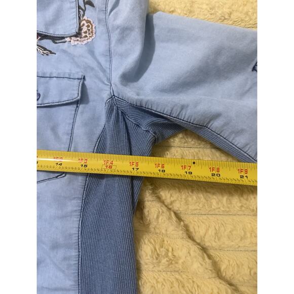 Cavalini Denim Collection Blue Embriodered Floral roses Button-up Shirt Medium - Picture 3 of 9